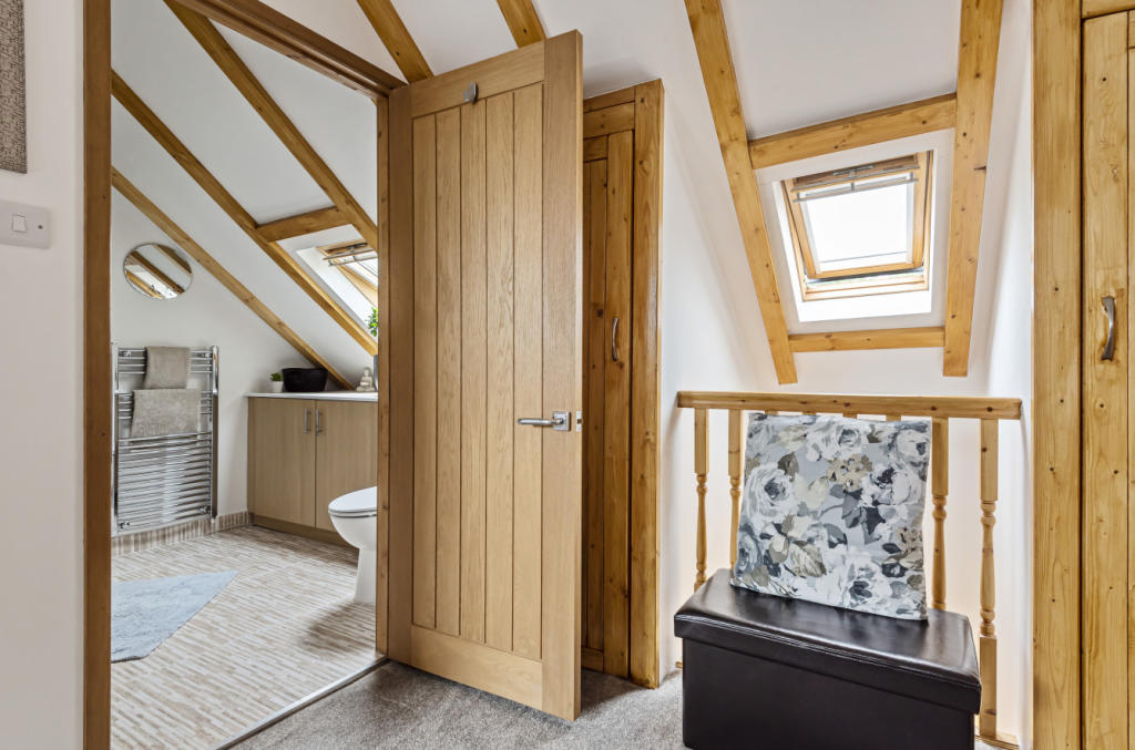 Entrance To ShowerRm