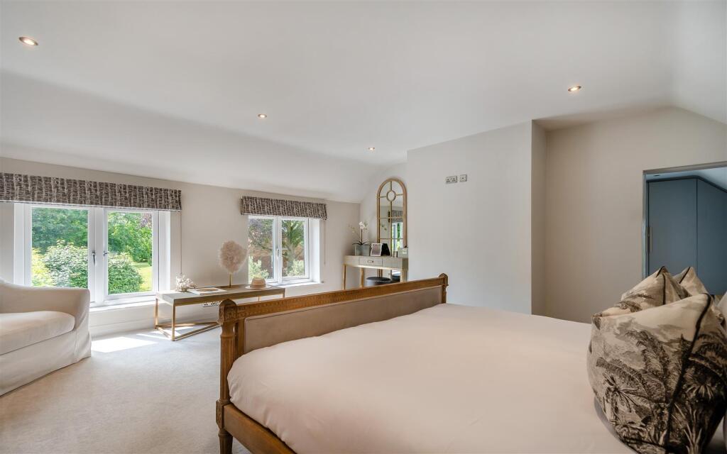 8647023-interior03.jpg