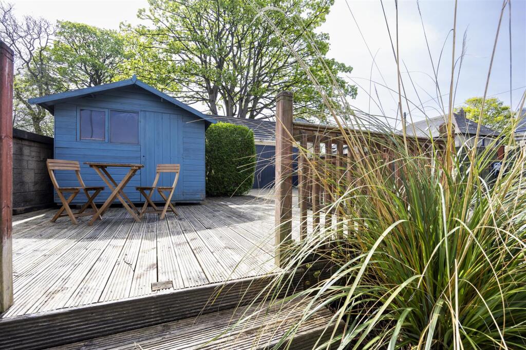 1_GALLOWHILL_ROAD_LENZIE_008.JPG