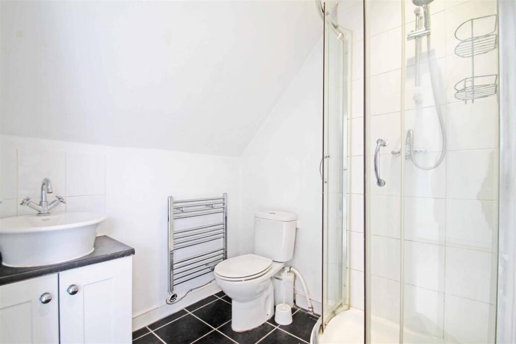 En Suite Shower Room