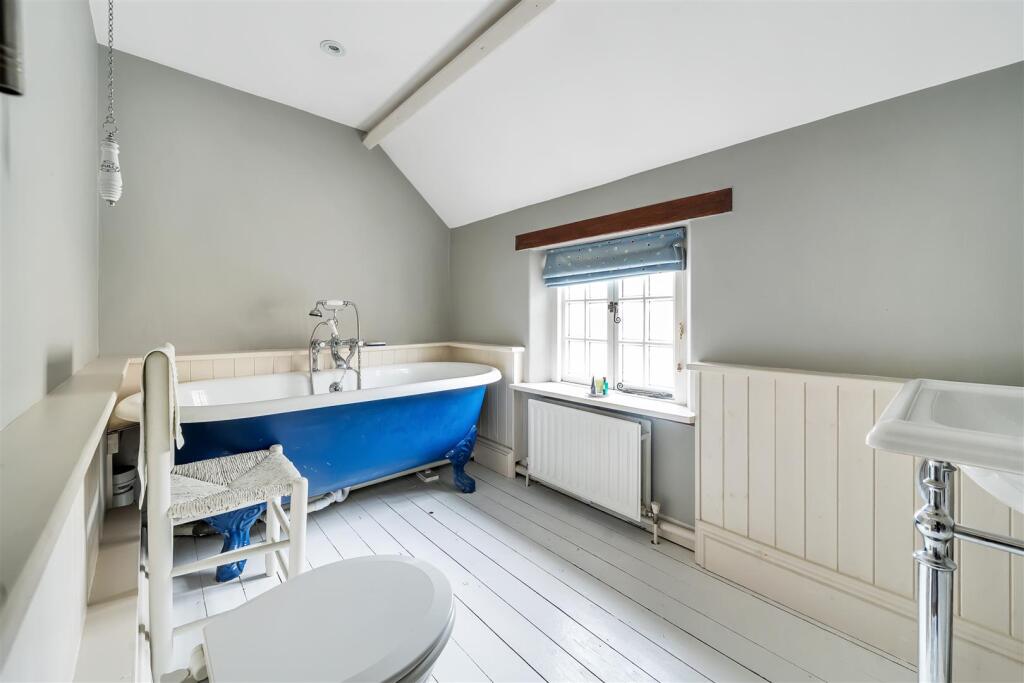 The White Cottage, 21 Wappenham Road, Abthorpe (25