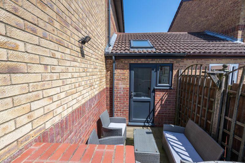 Snug Court Yard