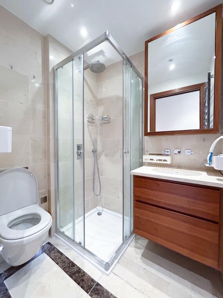 Ensuite bathroom