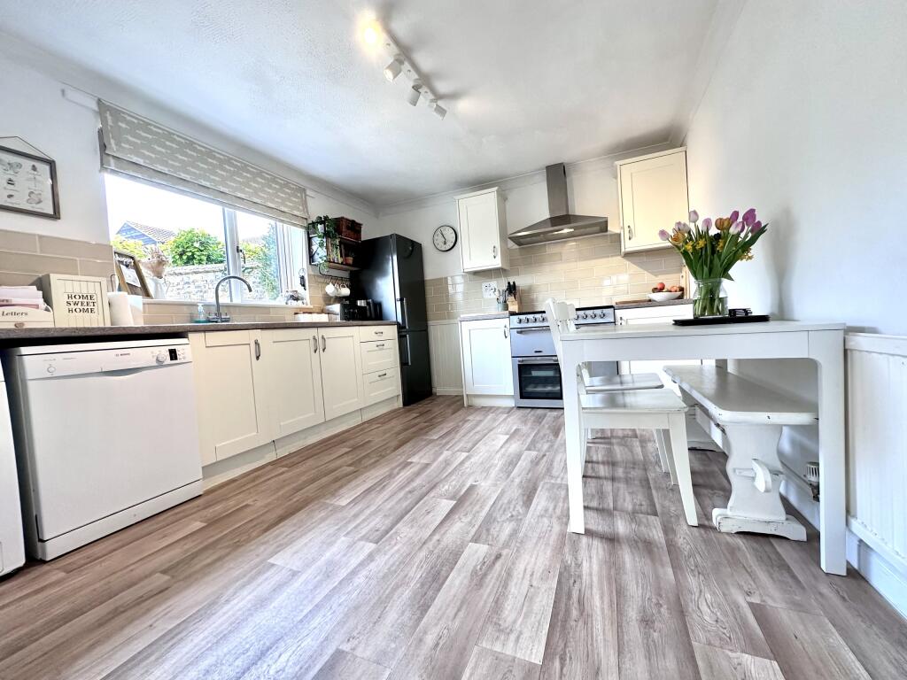 Kitchen 3