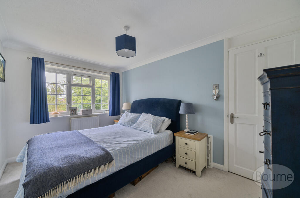 4e4ca6e6-9c5b-453...