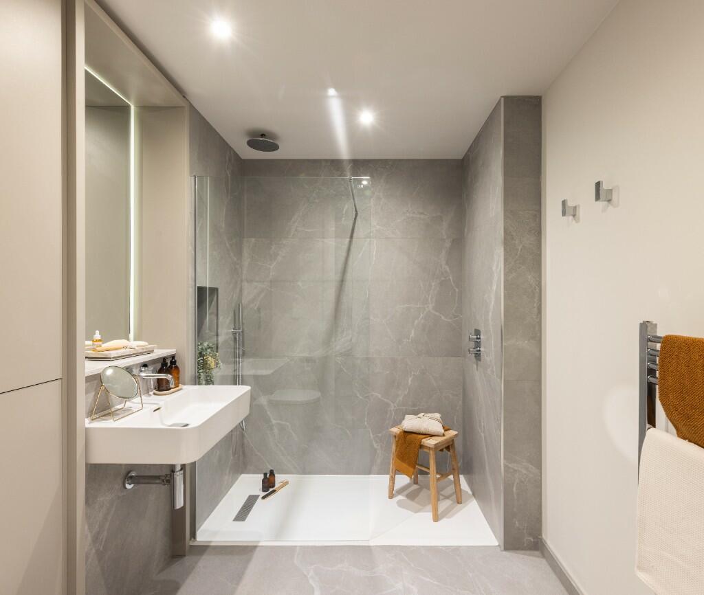 Ensuite