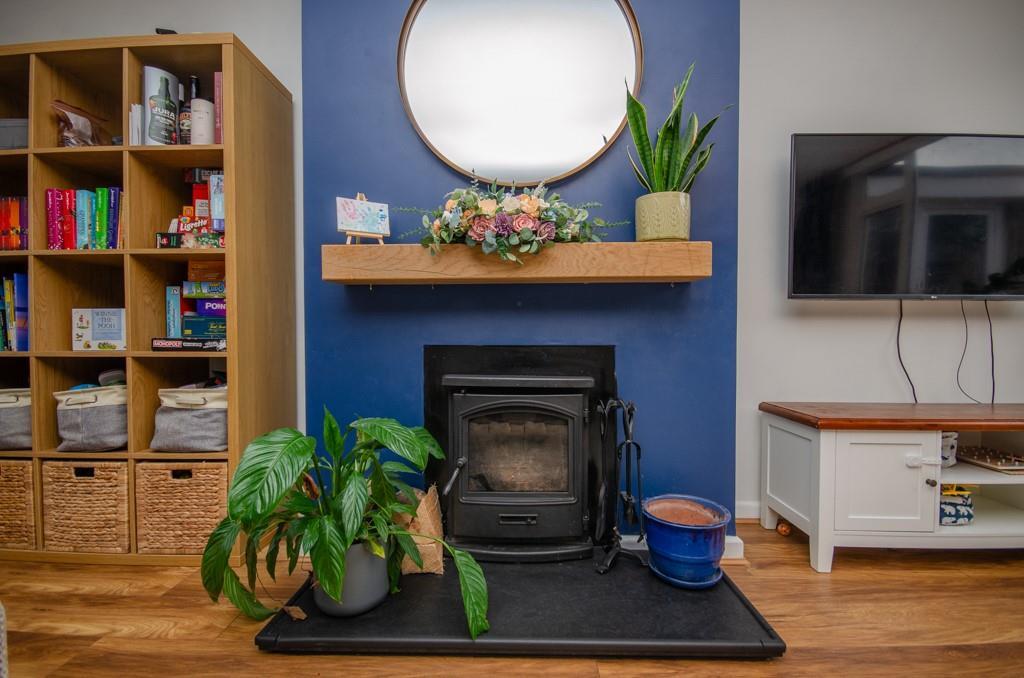 Lounge fireplace.jpg