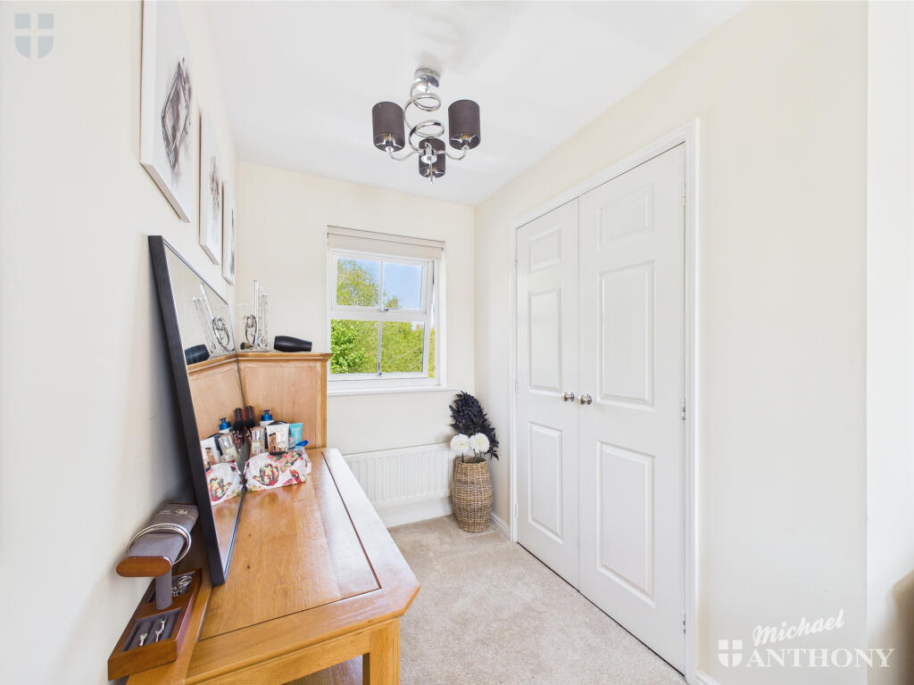 CAM03218G0-PR0626-STILL016