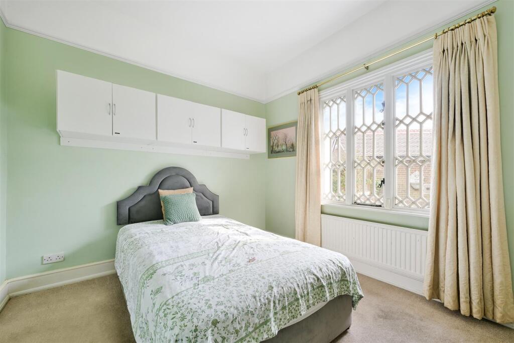 EAST LODGE, GARRATT LANE. 1 (18).jpg