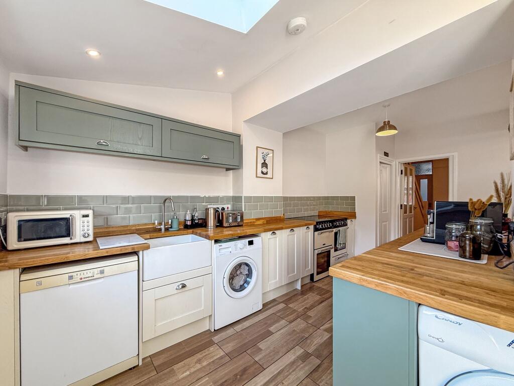 Kitchen/Breakfast Area