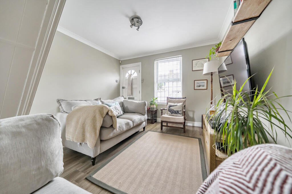 1396218-22-695d2a...