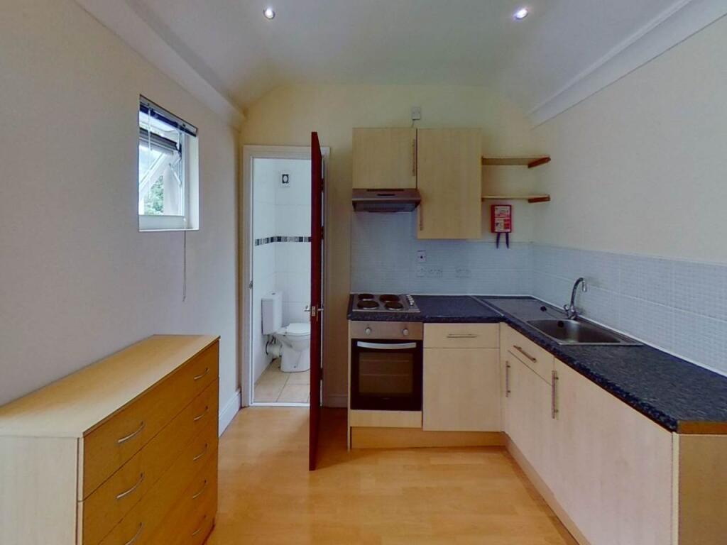 F3-33-Woodville-Road