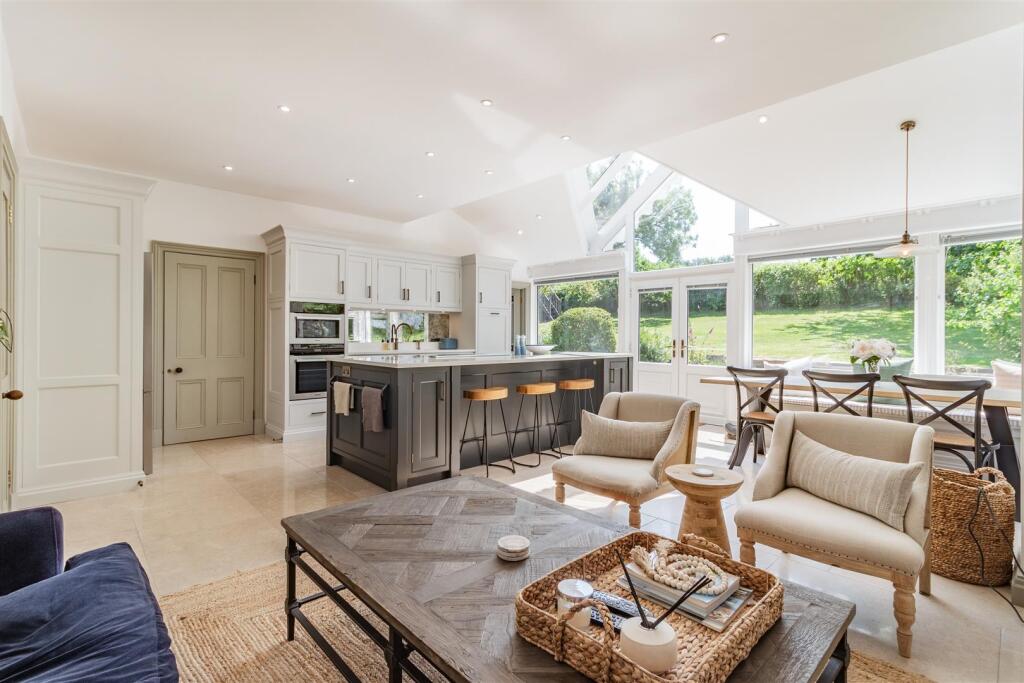 8553666-interior33.jpg