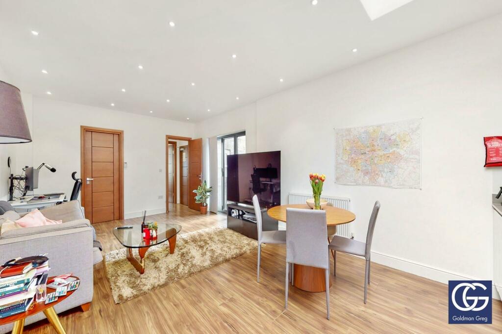 Flat 3, 19 Fortess Road - fL9W4a7svl6gGAd6wiaJ.jpg
