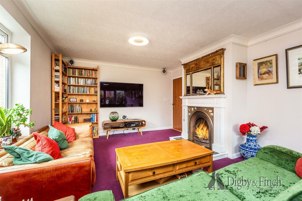 16 Roman Bank Stamford PE9 2SS-24watermarked.jpg