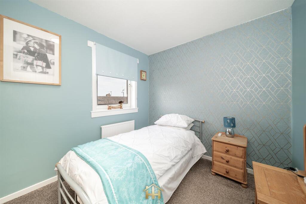 22 BALBEGGIE TERR DD4 8RL EDIT (16 of 48).jpg