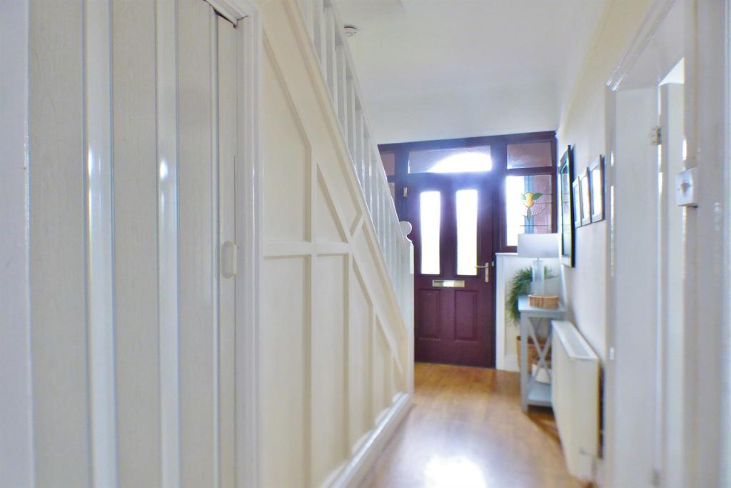 Hall 2