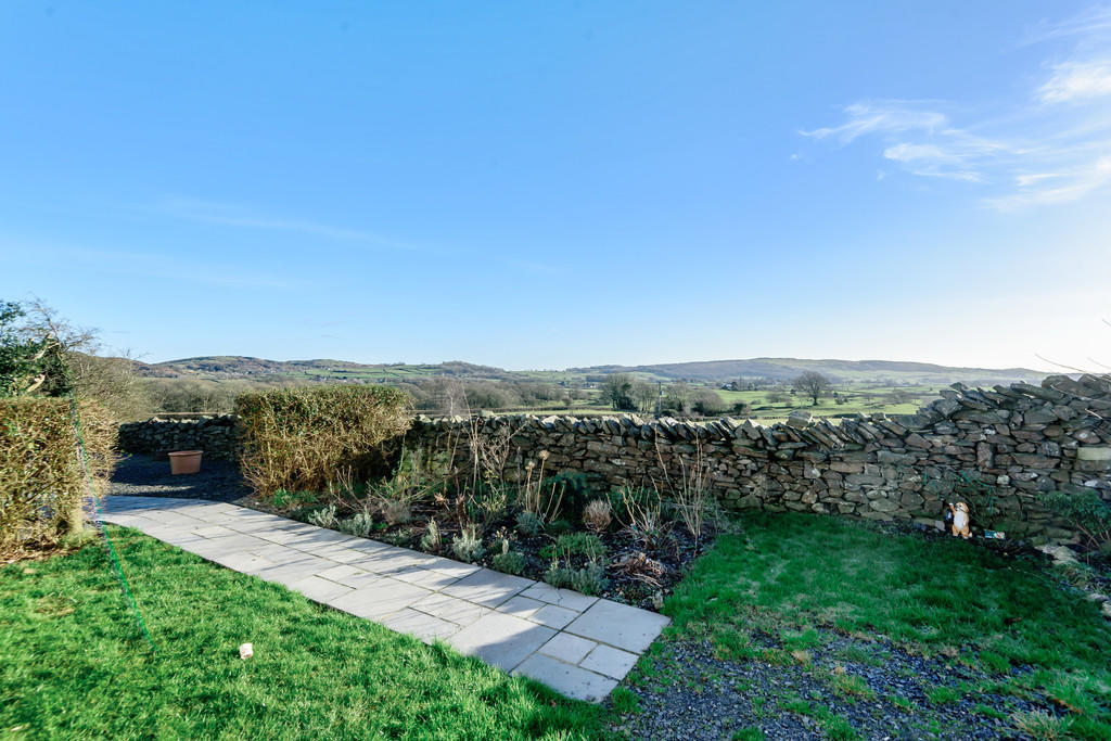 Garden & View