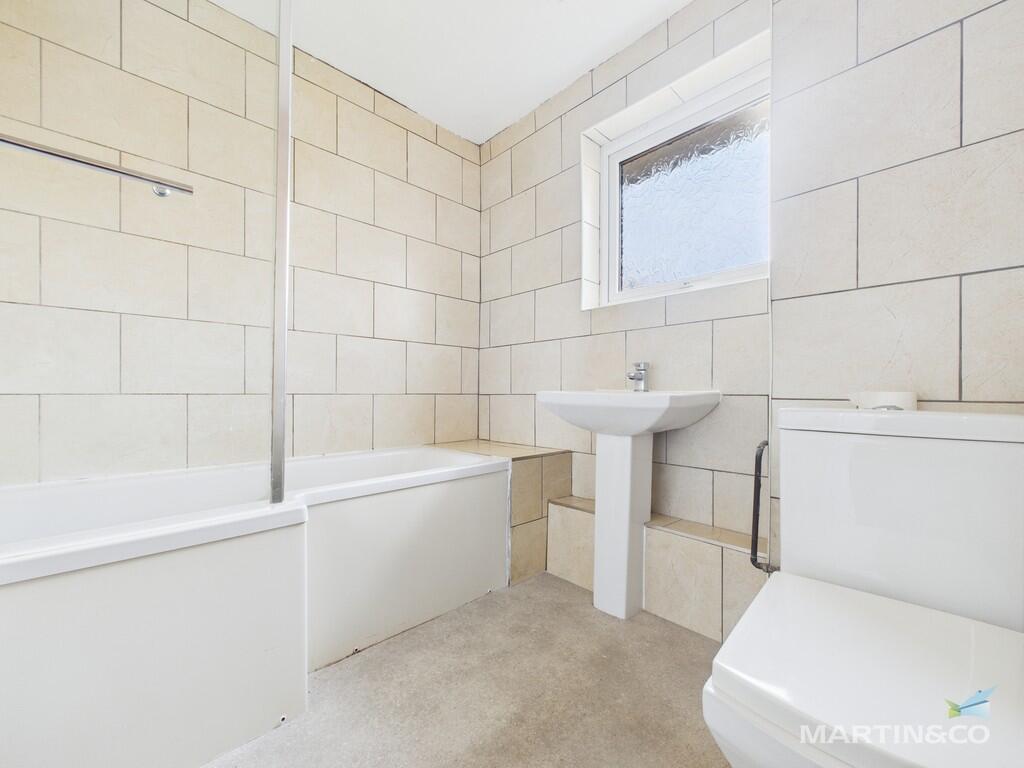 CAM03111G0-PR0418...