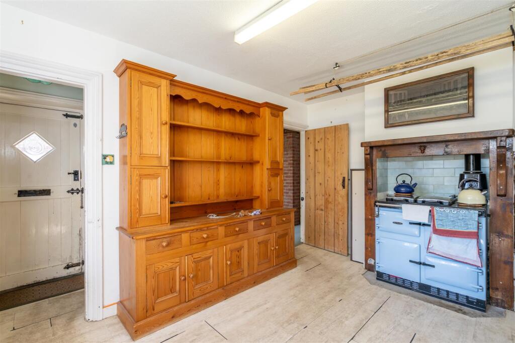 Kitchen Diner 3.jpg