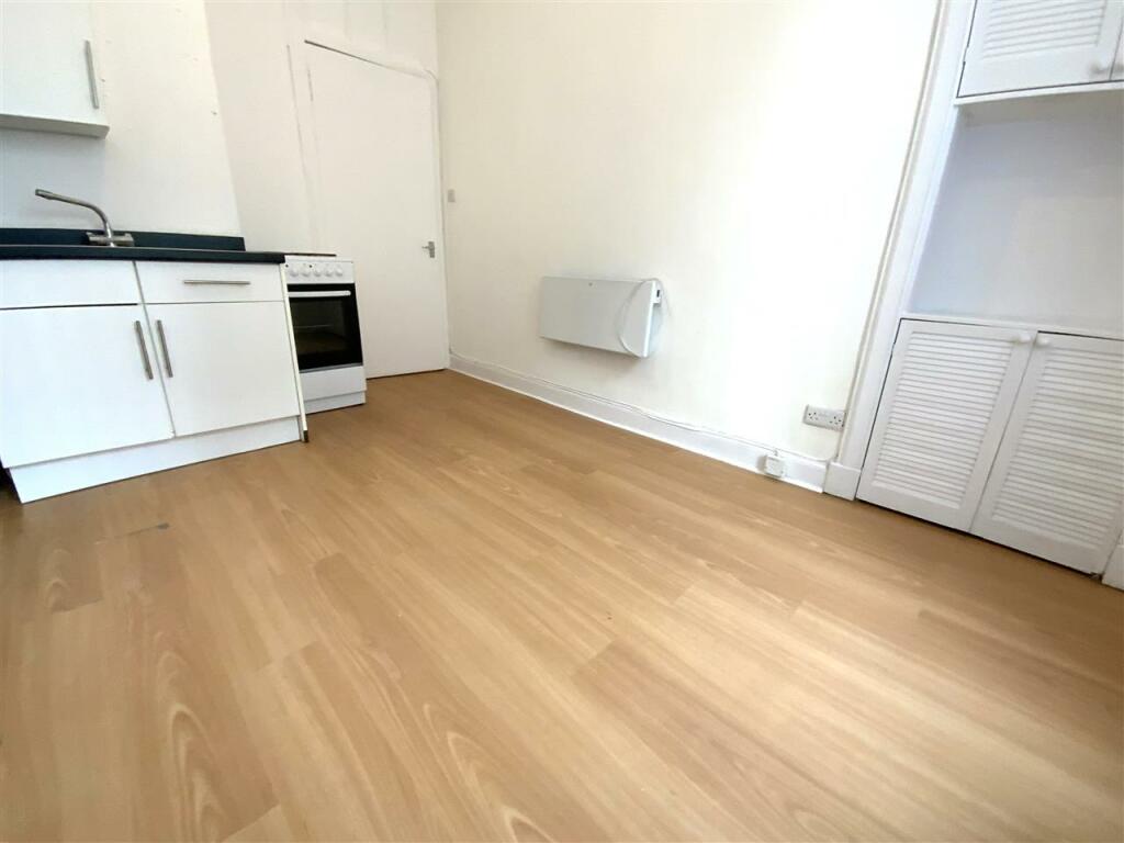 Kitchen/Living Room