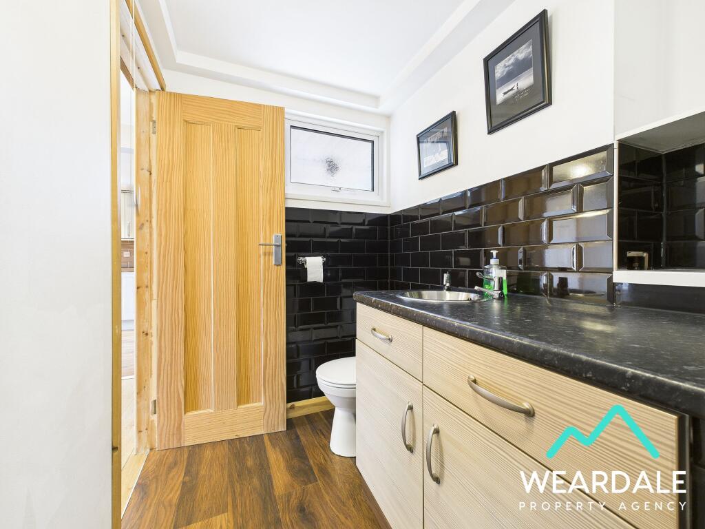 Utility Room / WC