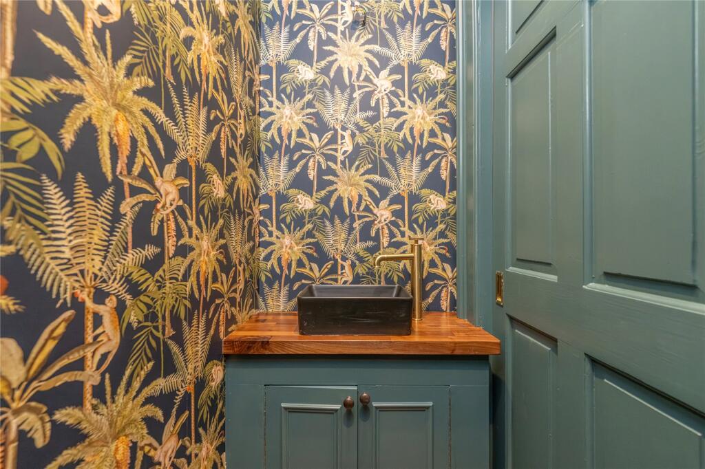 En Suite Wc Alt