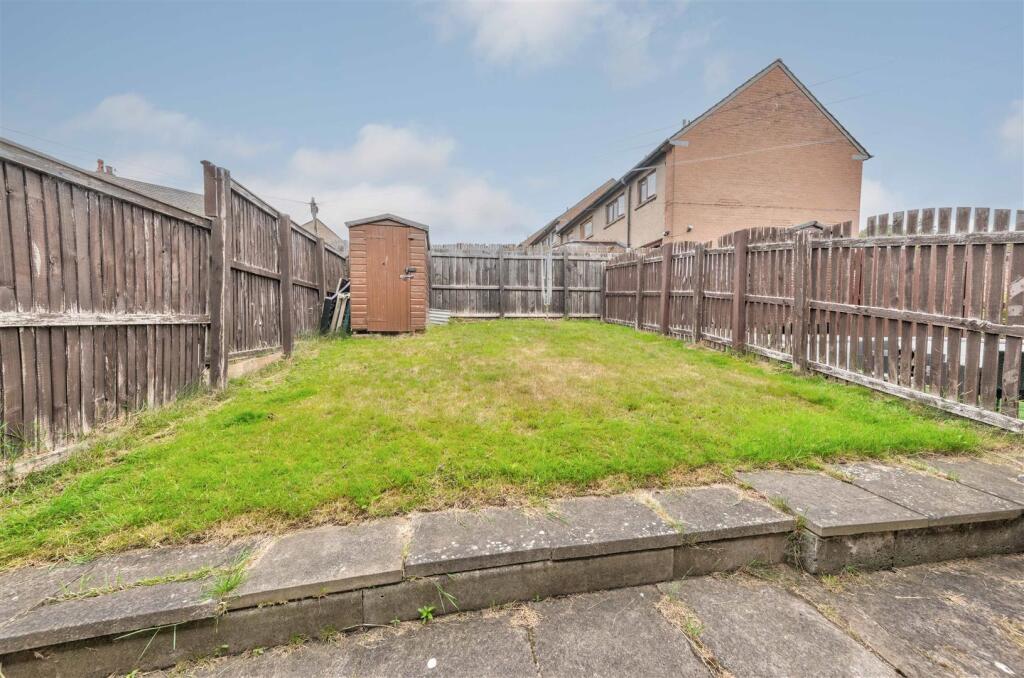 5 Strips of Craigie Place Dundee-11.JPG