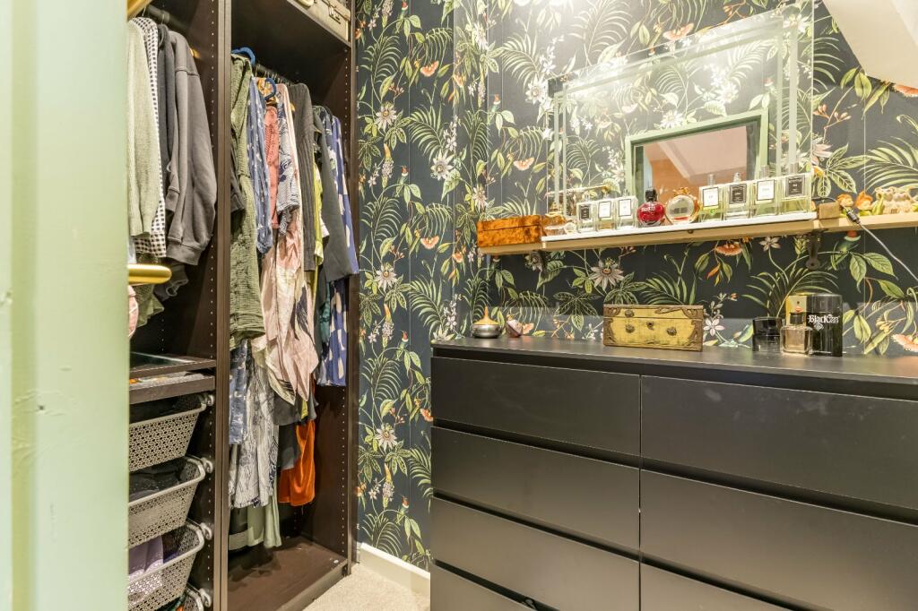 Walk In Wardrobe