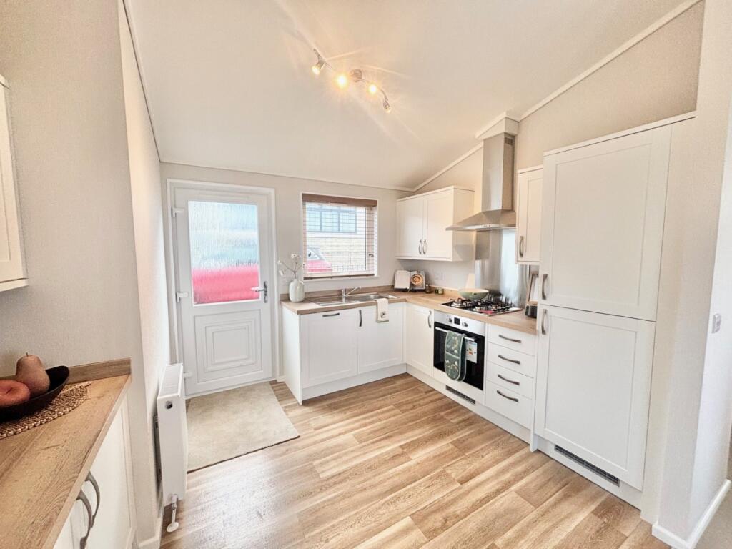 ladstone kitchen