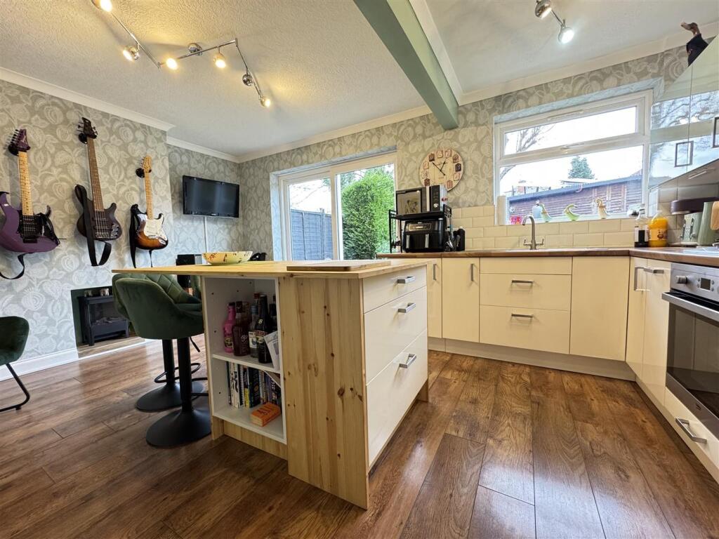 IMG_8111 (Large).JPG