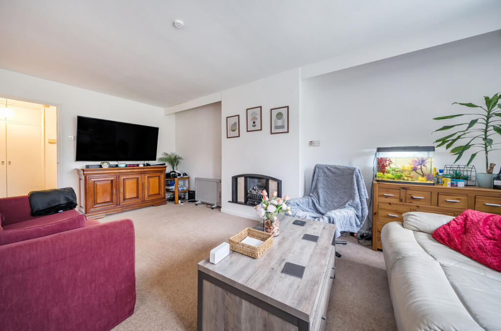 1365538-6-68ed11f...