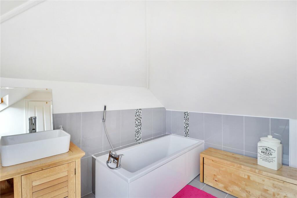 En Suite Bathroom