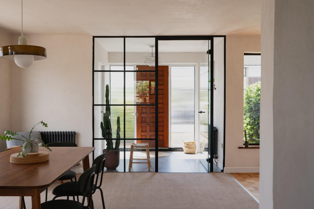 296860 - 67 Shoebury Road, Southend-on-Sea-46.jpg