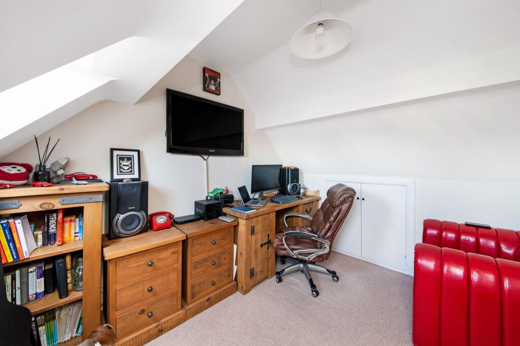 BEDROOM FIVE