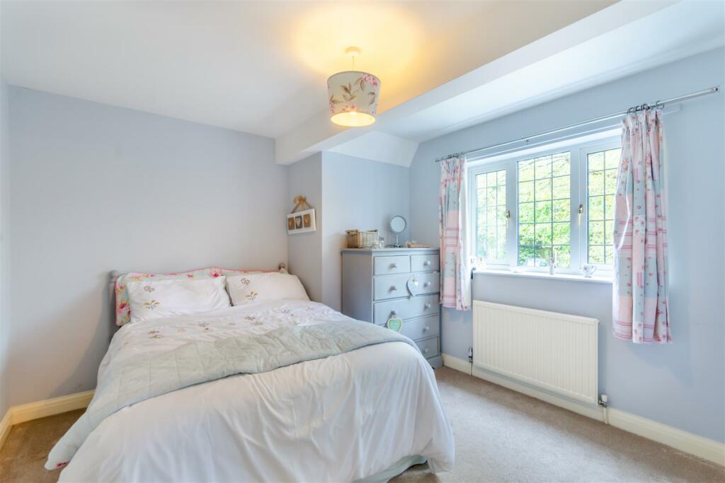 8550825-interior22.jpg