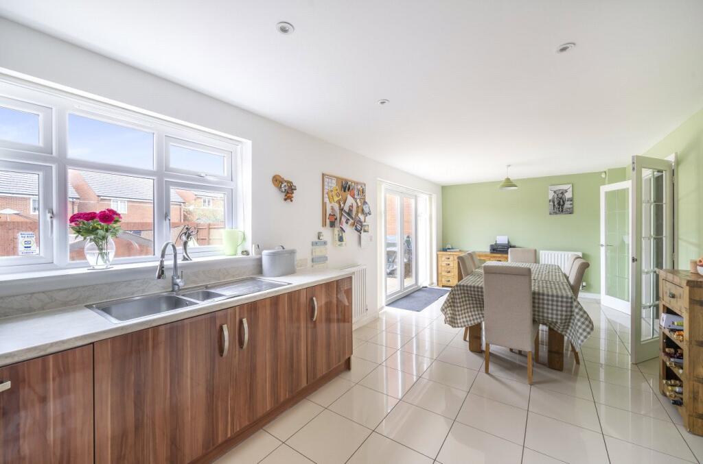 Picture No. 05
