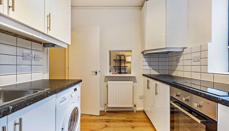 Kitchen     .jpg