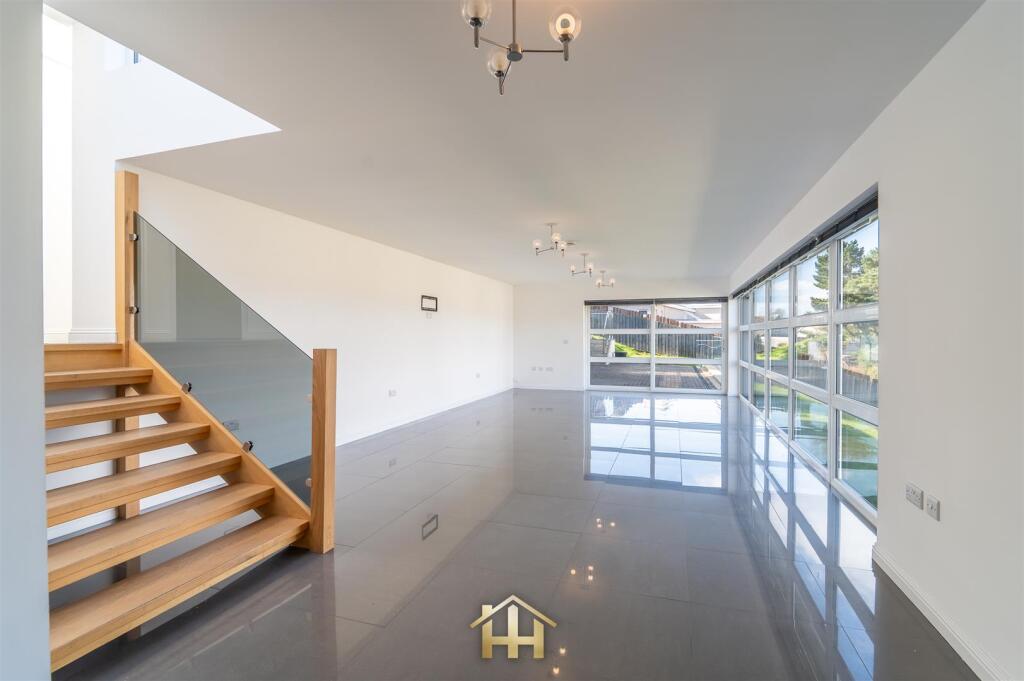 16B FALKLAND CRES DD53SQ 180325 EDIT (36 of 83).jp