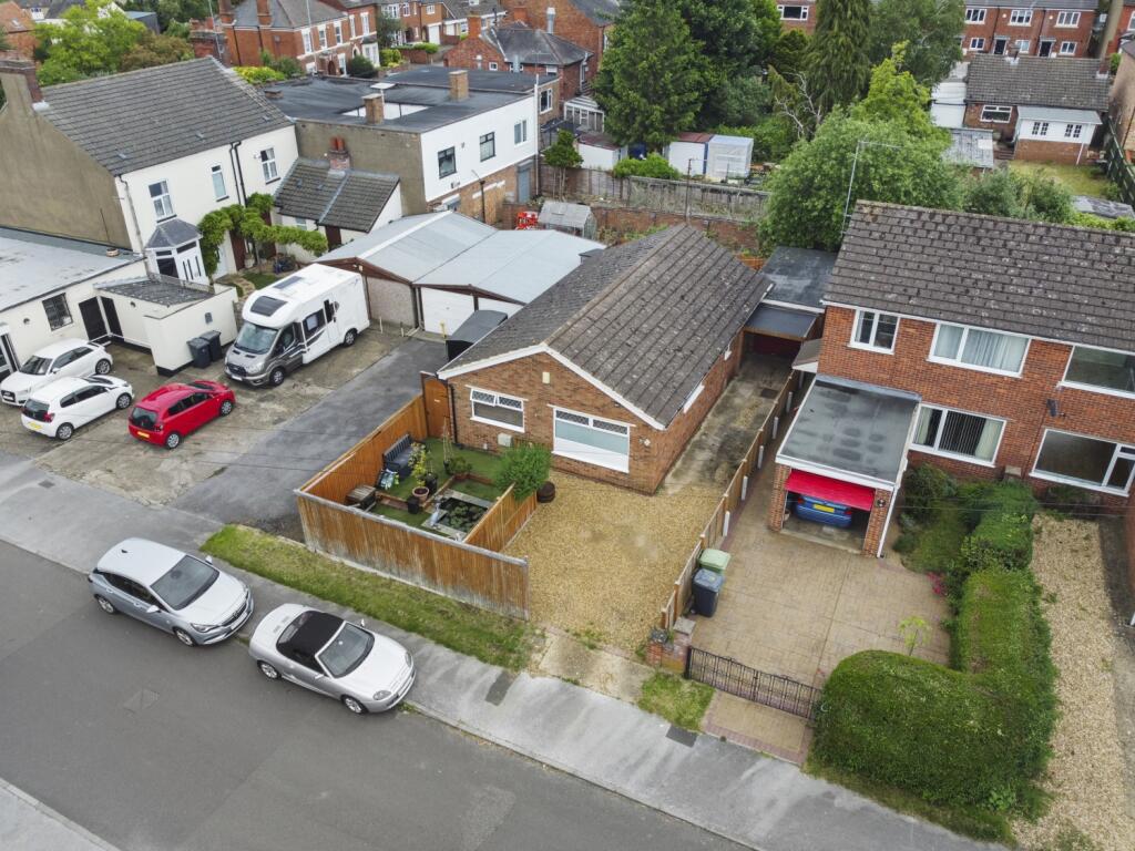 1cromerroad_finedon_rogers_24