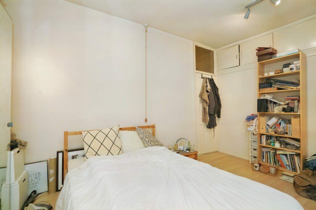 67 Lees Road - Bedroom