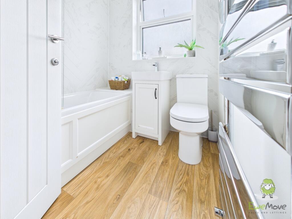 CAM01543G0-PR0146-STILL059