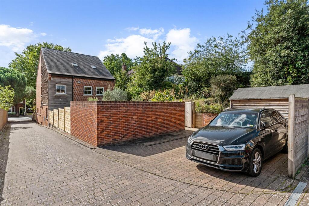 223aEarlhamRd-008.jpg