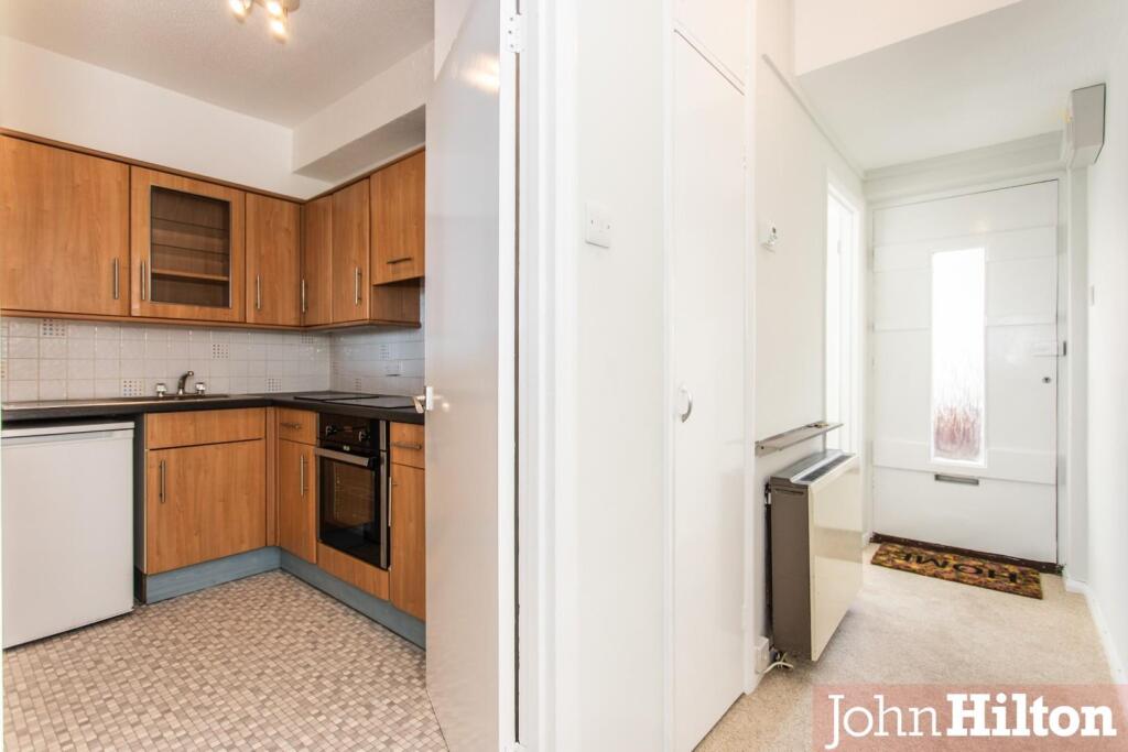 Highcliffe Court19.jpg