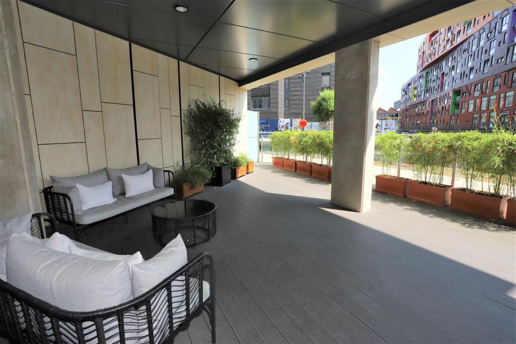 terrace 2.jpg