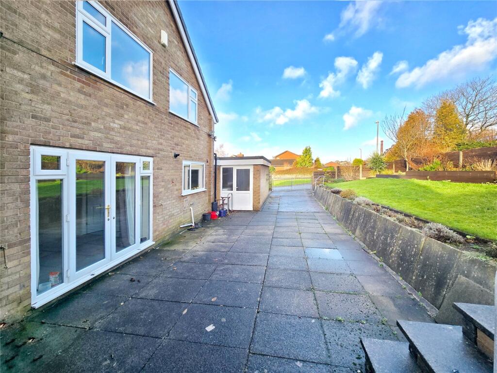 Rear Patio &amp; Drive