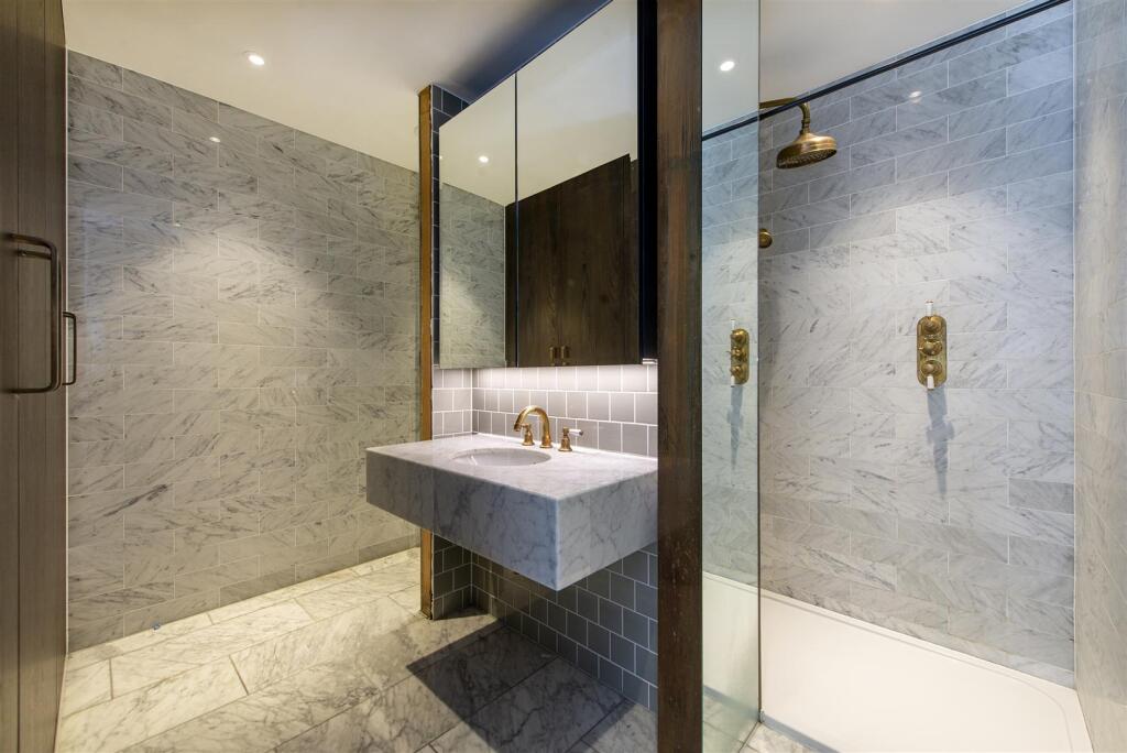 52879 Hi res (13).jpg