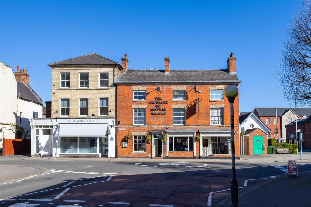 Adelaide Mews_Local Area-21.jpg