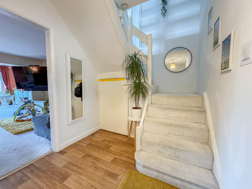hall 1