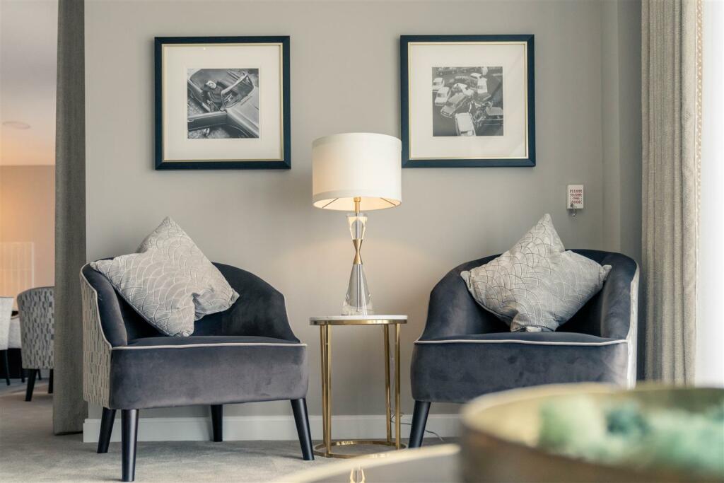 Homeowners Lounge